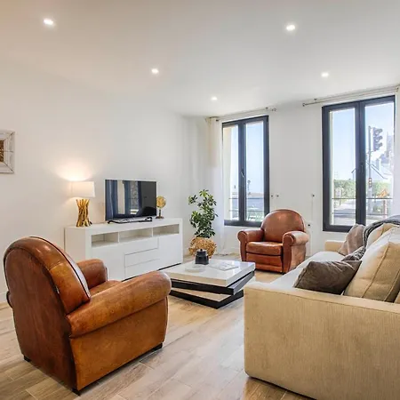 Grand Confort Bord De Rez-de-chaussee La Vague Houlgate