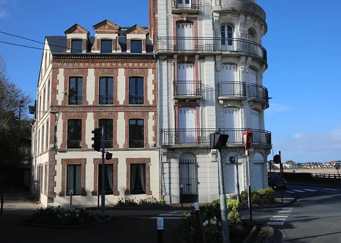 Grand Confort Bord De Rez-de-chaussee La Vague *